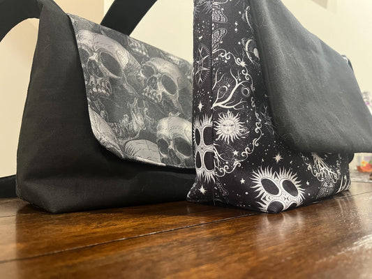 Messenger bag w/tree of life